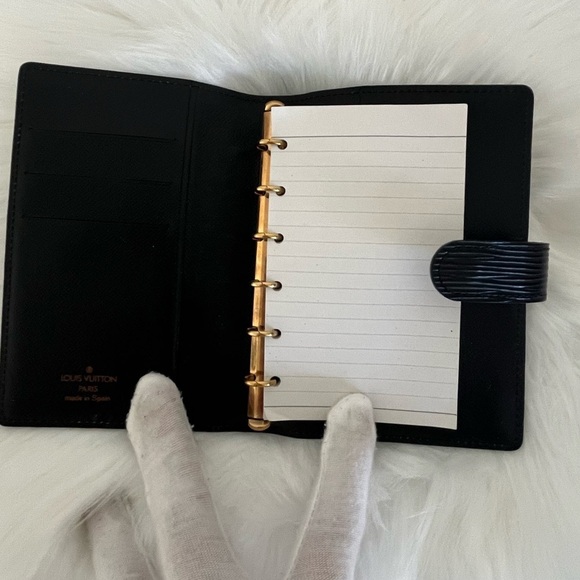 Louis Vuitton black Epi Agenda PM Passport Holder Circa 1995 Vintage - Picture 12 of 16